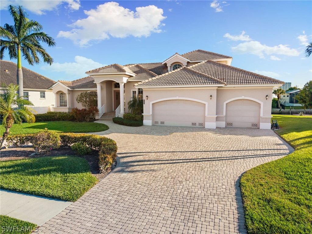 757 Bluebonnet Ct Property Photo 1