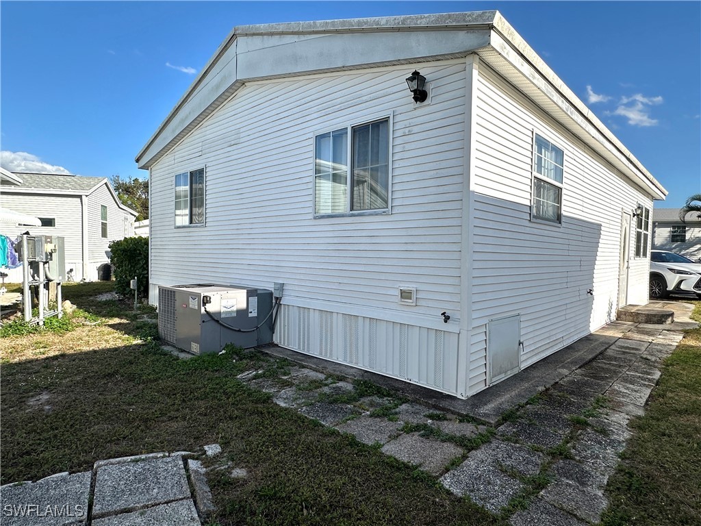 4520 Candlestick Ct E Property Photo 3