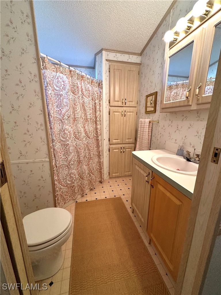 4520 Candlestick Ct E Property Photo 11