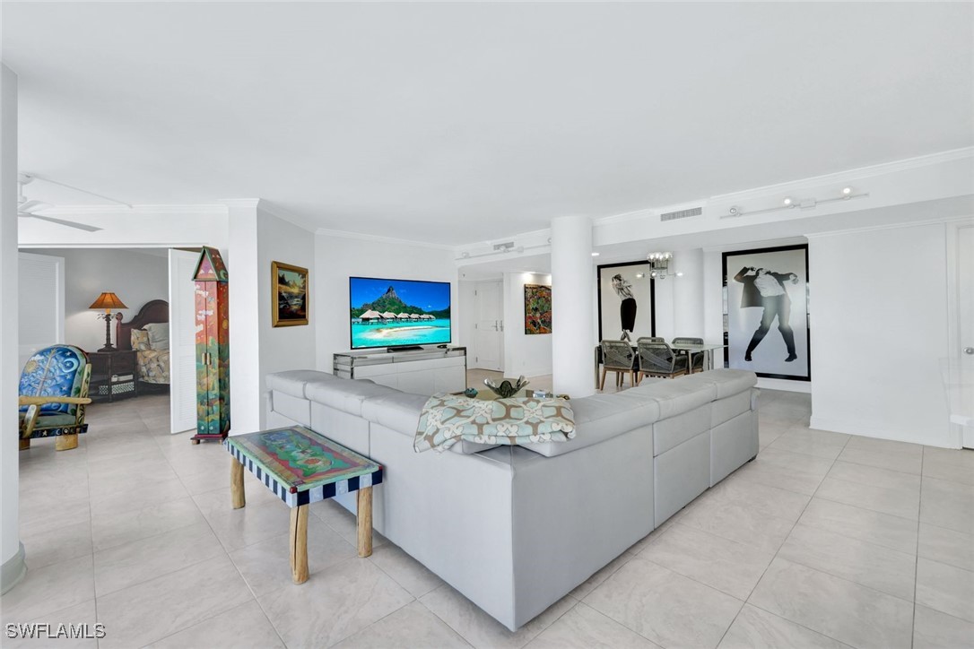 4041 Gulf Shore Blvd N 907 Property Photo 4