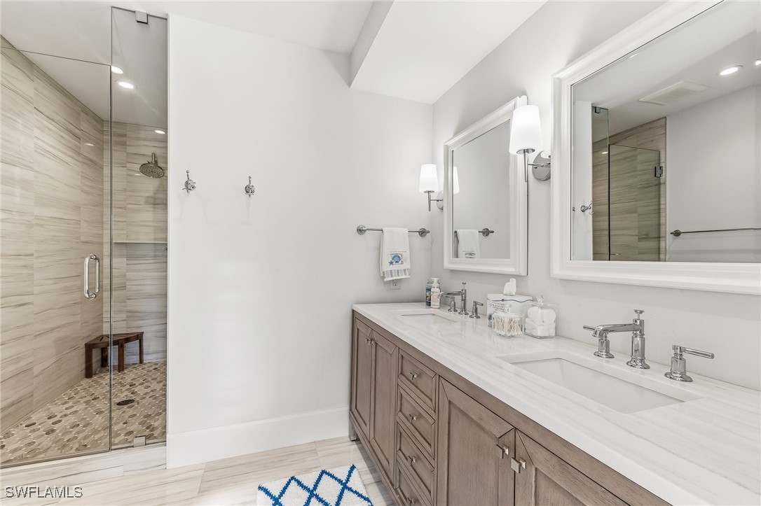 4705 Villa Mare Ln Property Photo 25