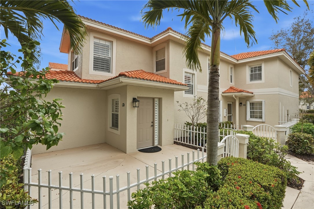 7680 Oleander Gate DR J202