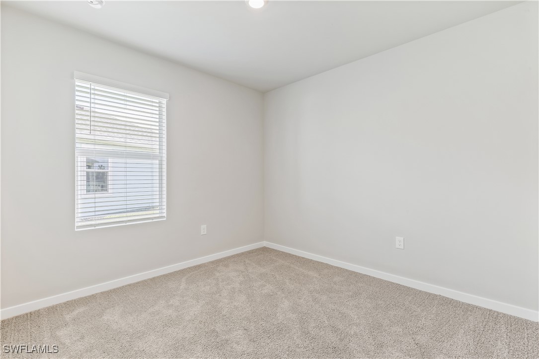17770 Shade Tree Loop Property Photo 9