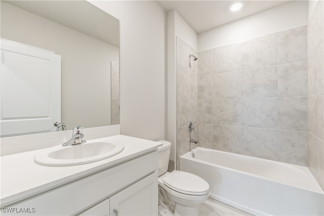 17770 Shade Tree Loop Property Photo 16