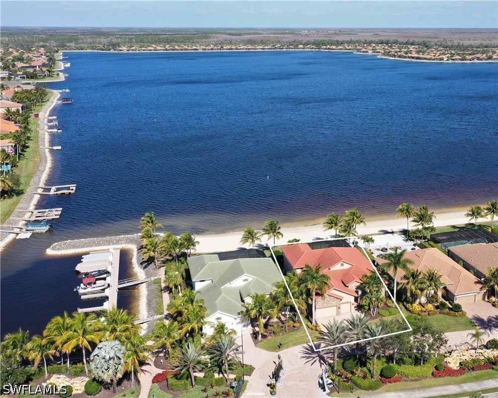 9087 Breakwater Dr Property Photo