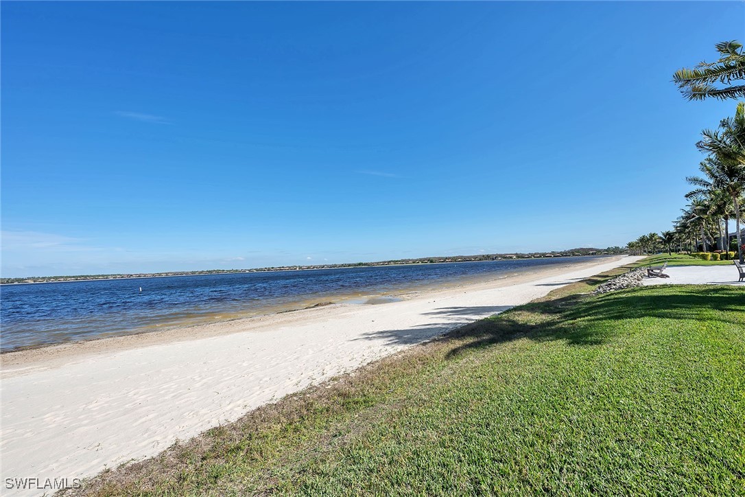 9087 Breakwater Dr Property Photo 39