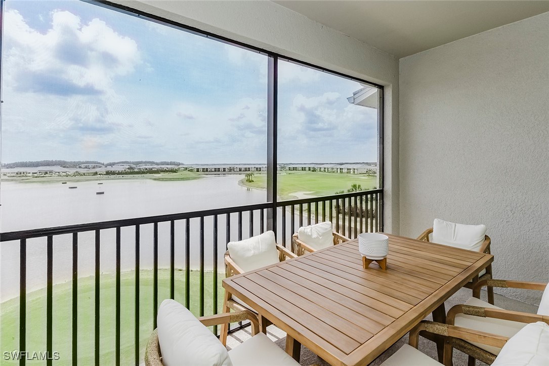 5555 Double Eagle Cir 3944 Property Photo 2