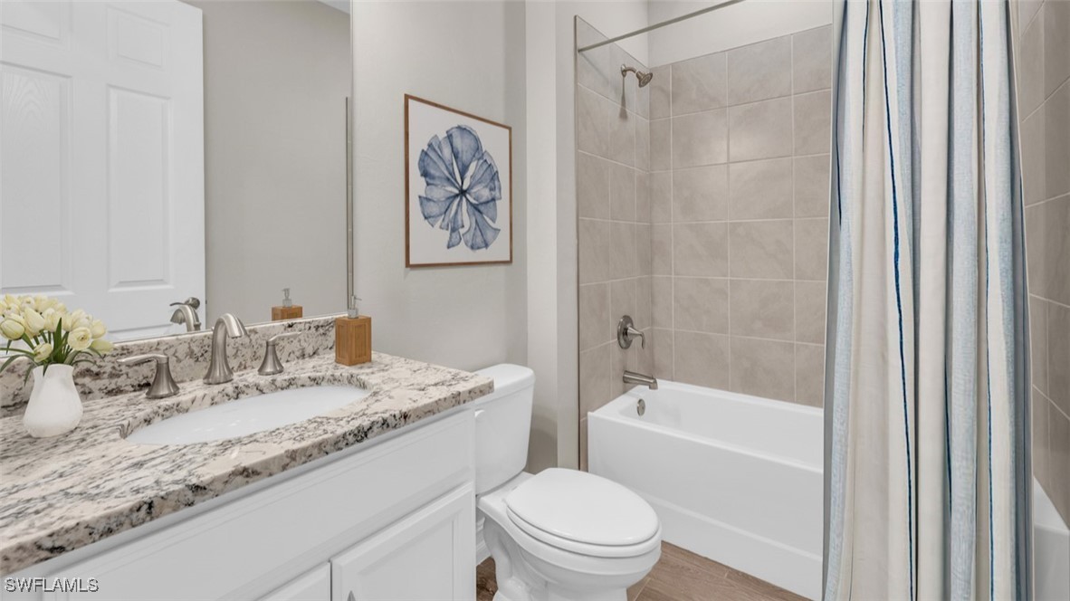 567 Spring Hill Lake Loop Property Photo 3