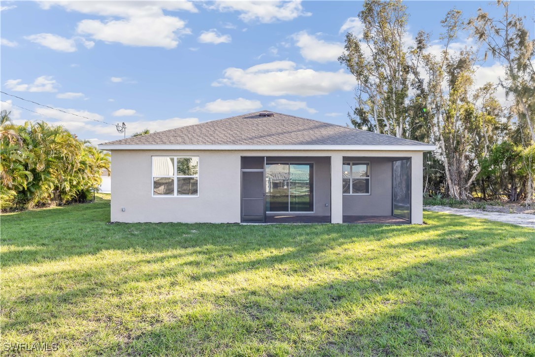 567 Spring Hill Lake Loop Property Photo 14