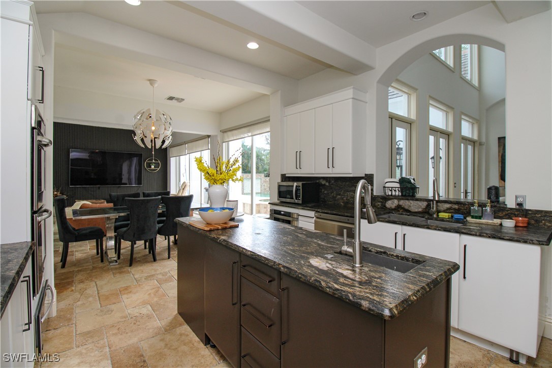 1412 Hemingway Pl Property Photo 16