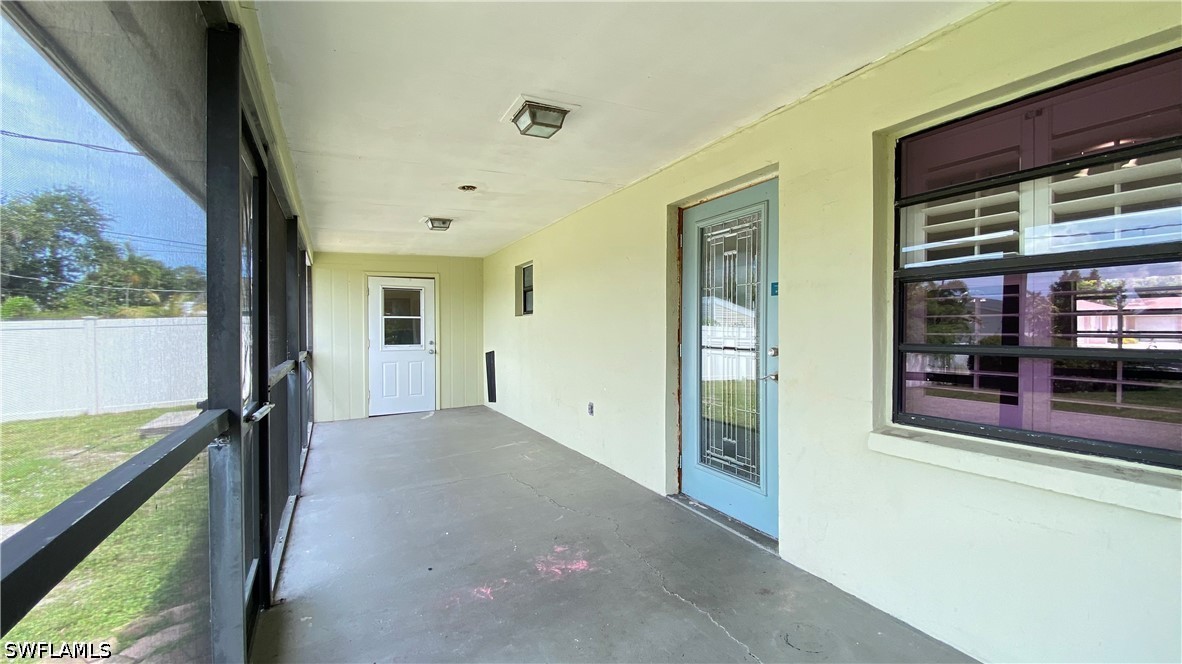 814 109th Ave N Property Photo 2