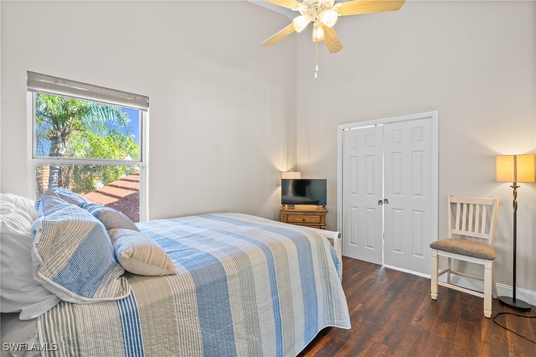 541 Windsor Sq Property Photo 22