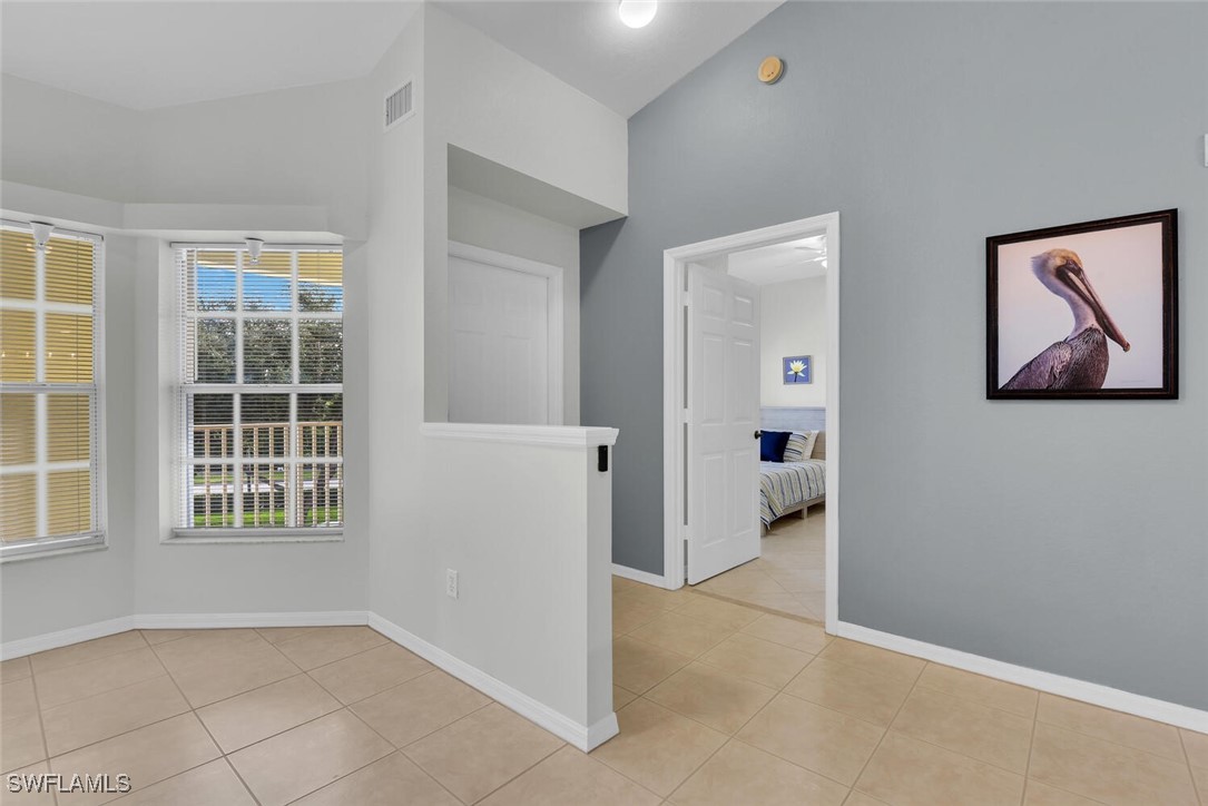 9165 Celeste Dr 3-303 Property Photo 2