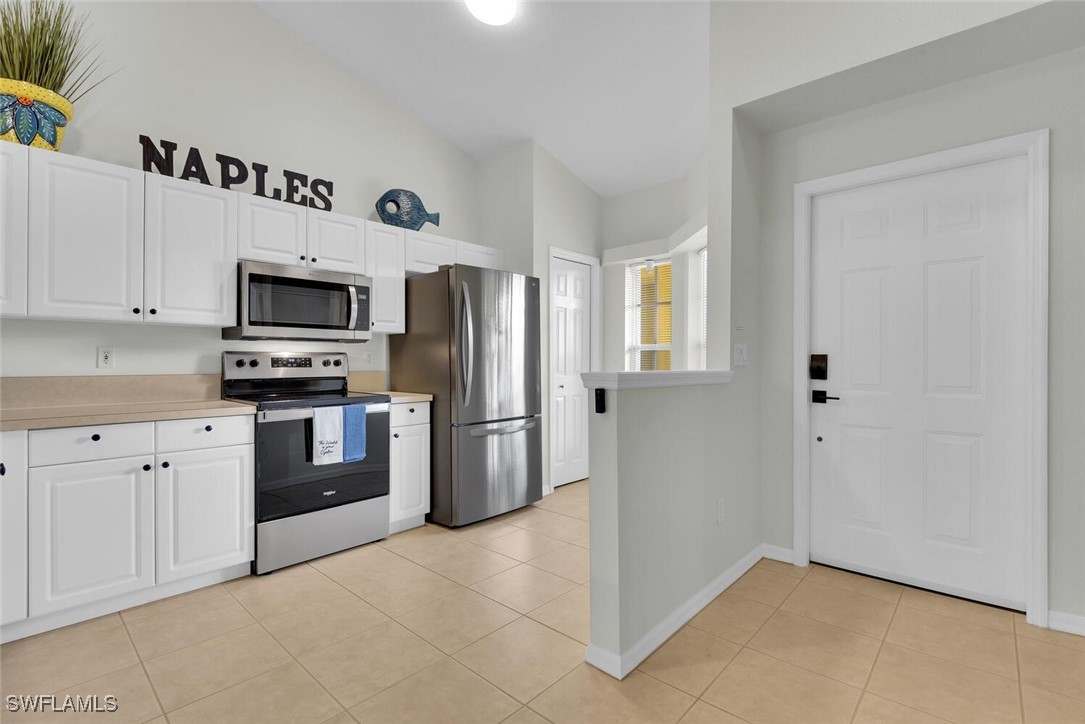 9165 Celeste Dr 3-303 Property Photo 4