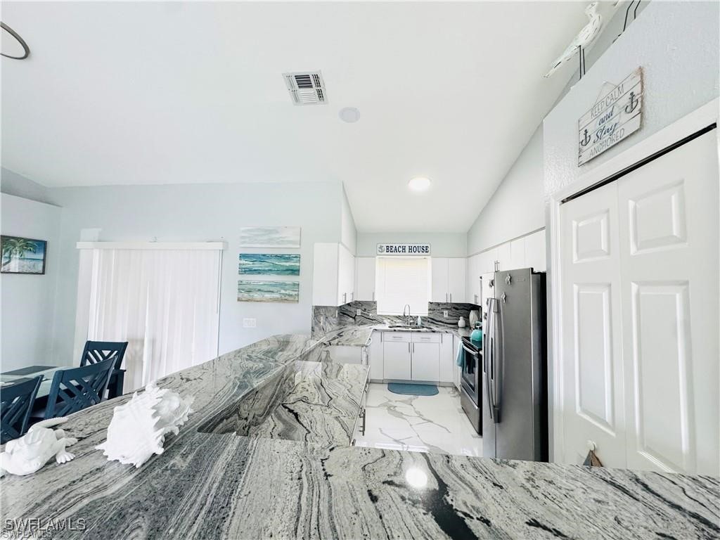 1221 Granada Blvd Property Photo 5