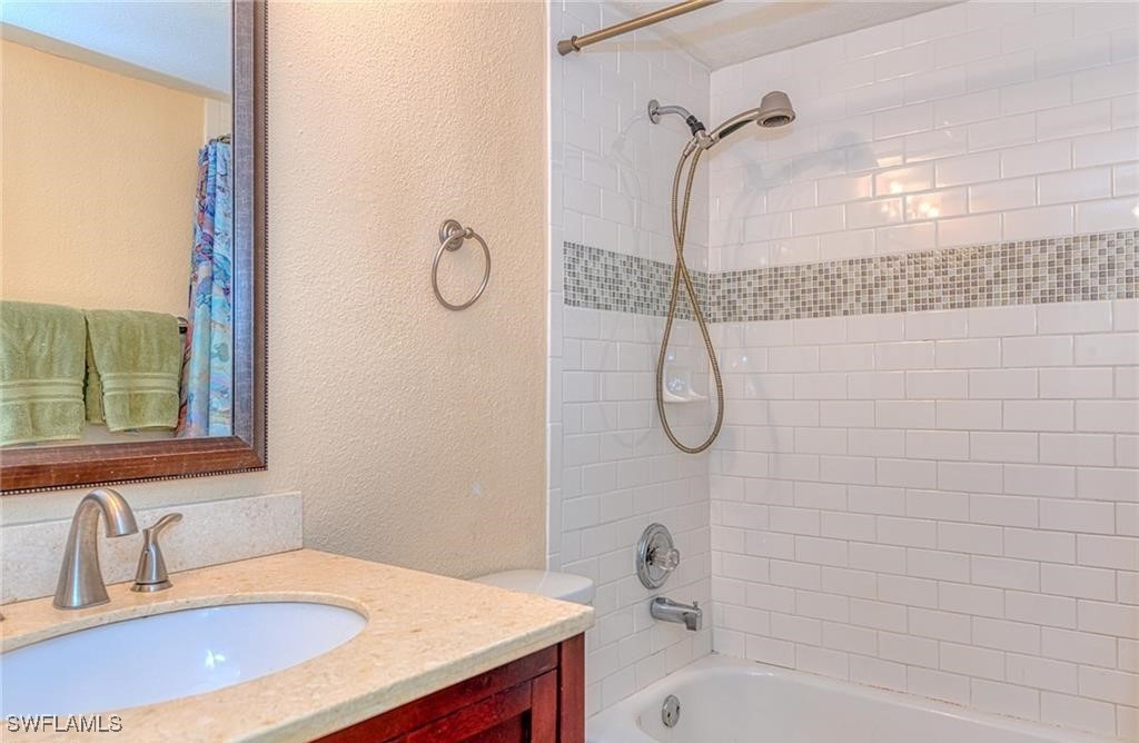 4290 Gulfstream Dr 5 Property Photo 10