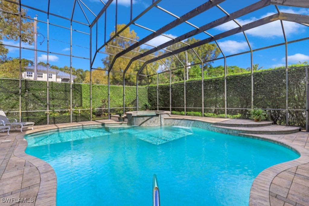 226005363 Property Photo 2