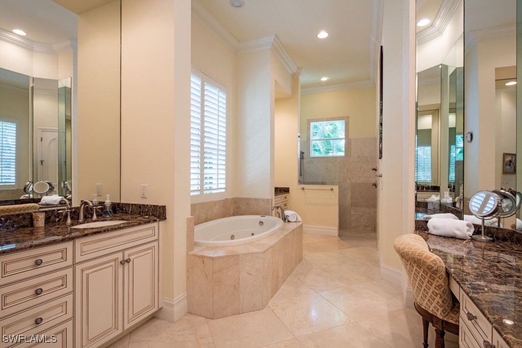 226005363 Property Photo 44
