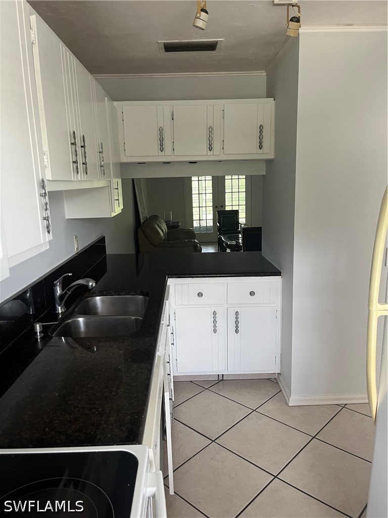 5379 Treetops DR M203 Property Photo 1