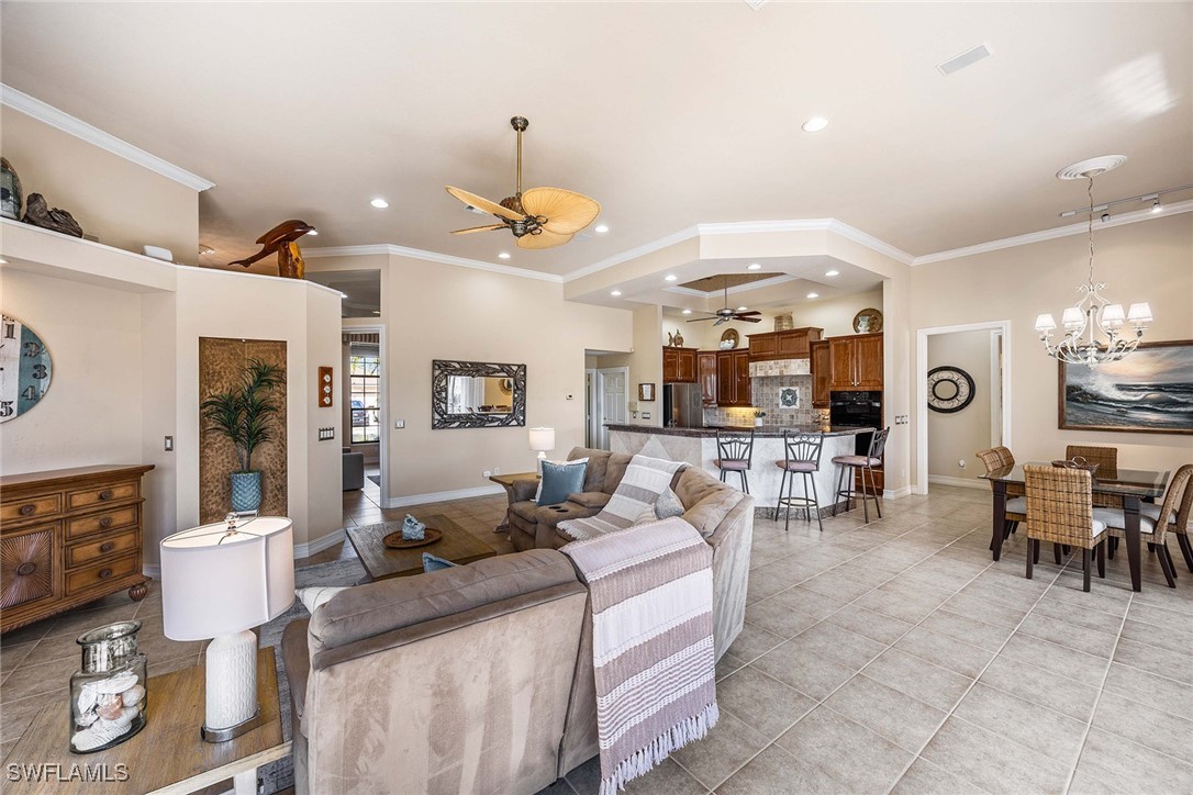 146 Windward Cay Property Photo 8