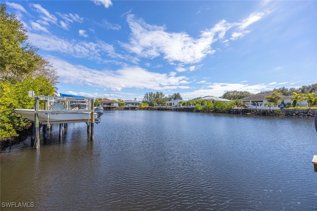 146 Windward Cay Property Photo 33