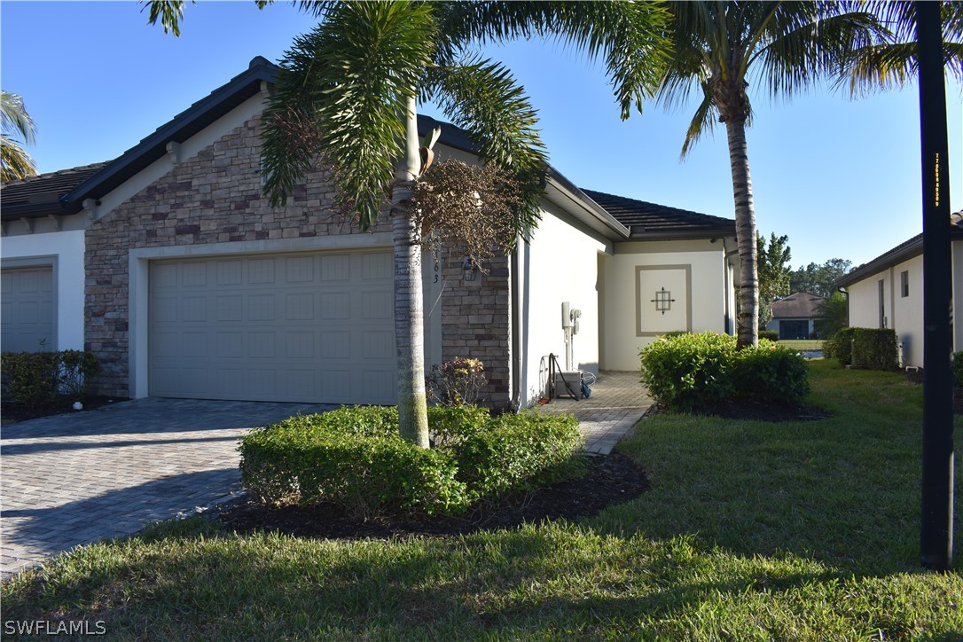 9163 Woodhurst DR