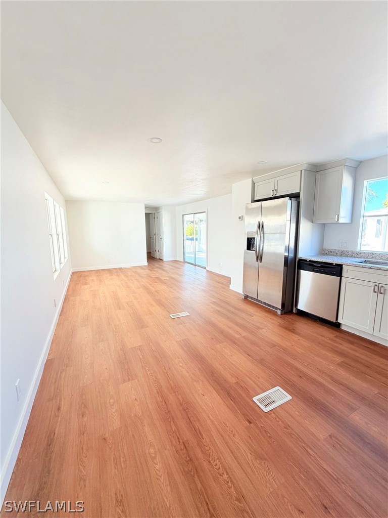 815 Cape Haze Ln E Property Photo 4