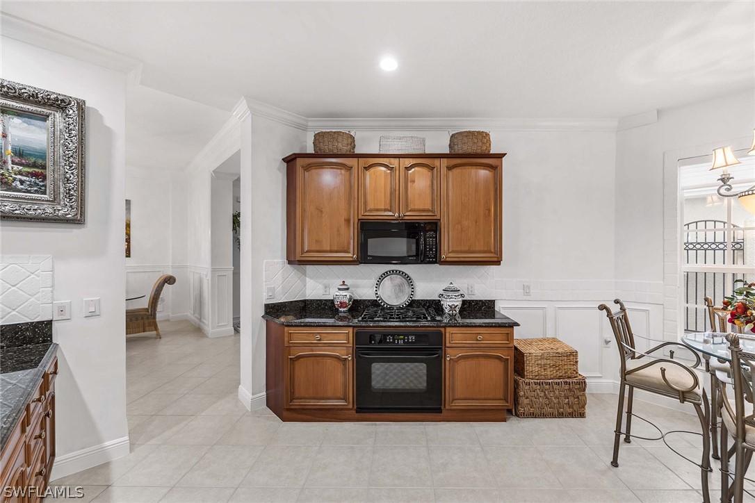 9255 Museo Cir 103 Property Photo 11