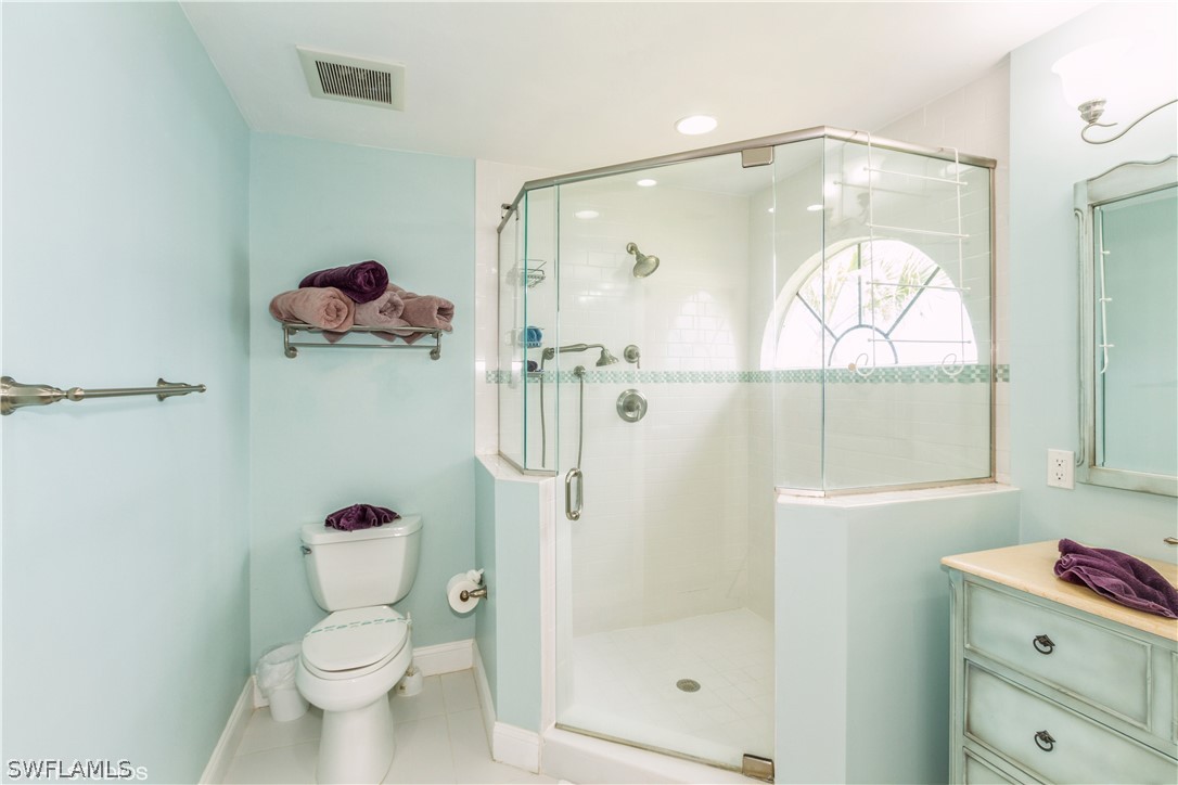 2611 Citrus Lake Dr C-203 Property Photo 15