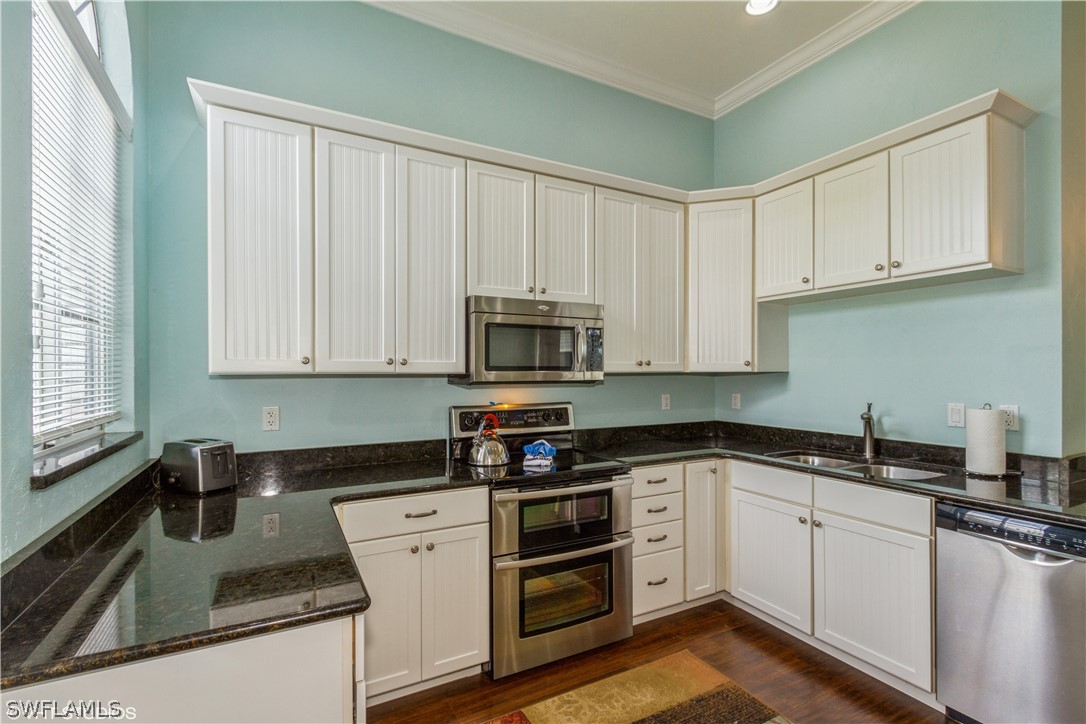 2611 Citrus Lake Dr C-203 Property Photo 16