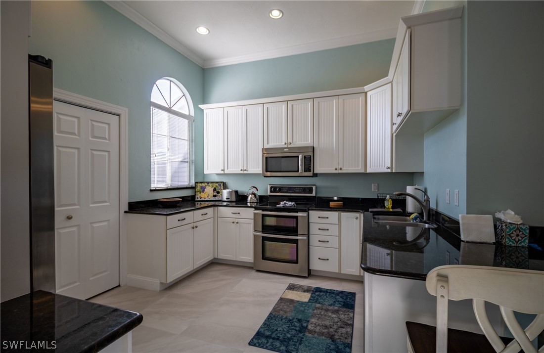 2611 Citrus Lake Dr C-203 Property Photo 18