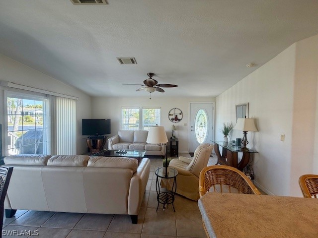 1671 Diamond Lake Cir Property Photo 13