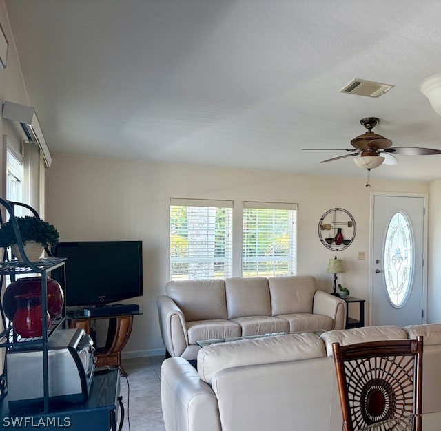 1671 Diamond Lake Cir Property Photo 14
