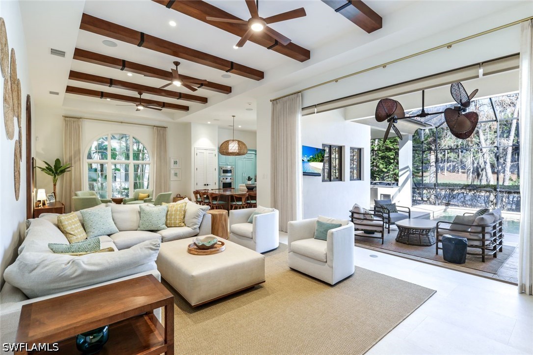 2904 Tiburon Blvd E Property Photo 1