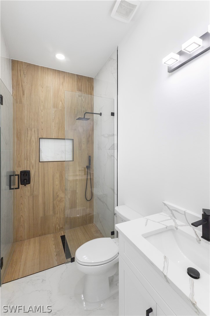 226006686 Property Photo 25
