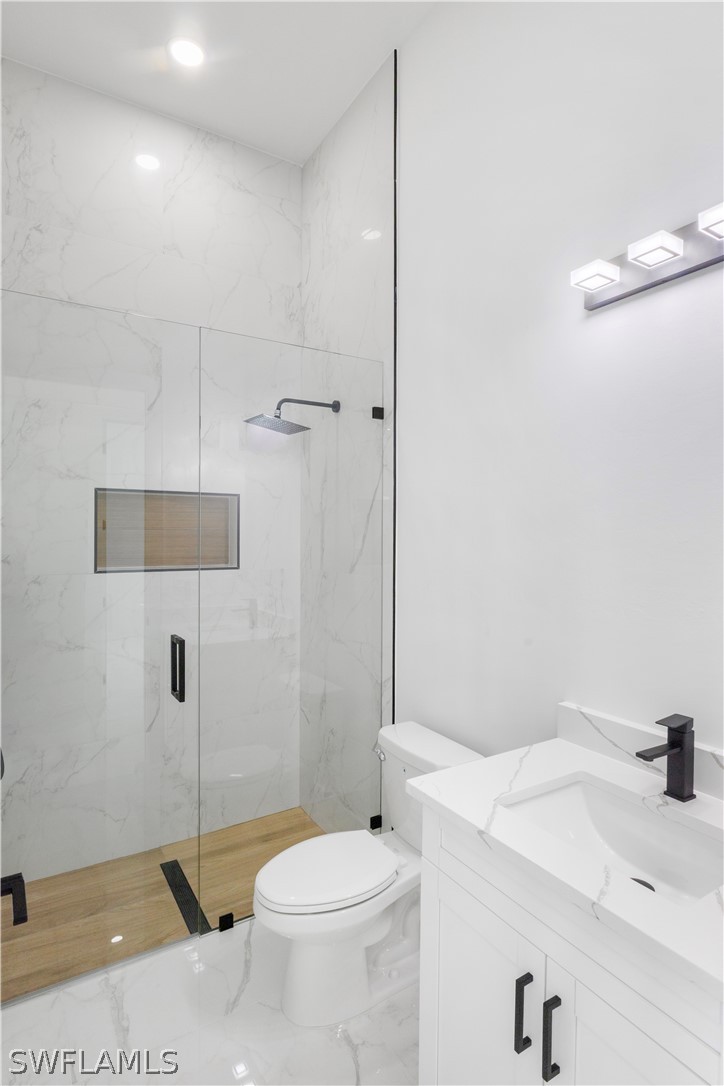 226006686 Property Photo 28