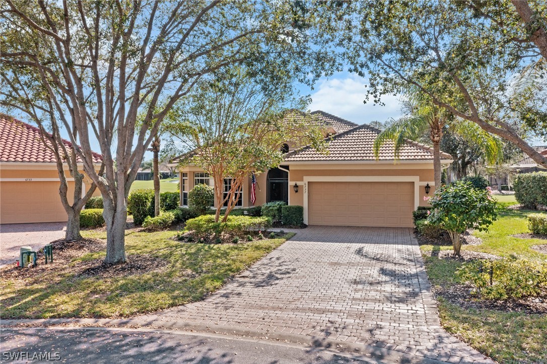 6737 Bent Grass Dr Property Photo 2