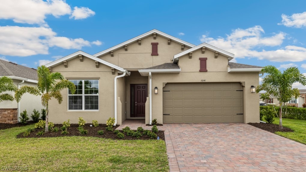 555 Spring Hill Lake Loop Property Photo 1
