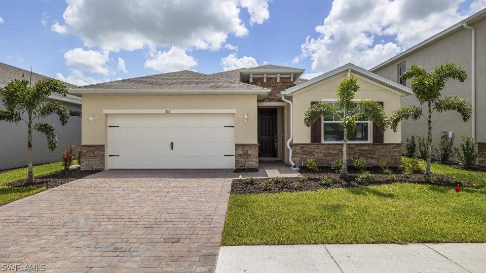 575 Spring Hill Lake Loop Property Photo 1