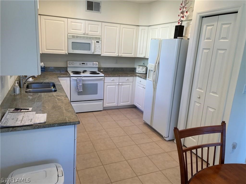 2288 Ashton Oaks Ln 7-103 Property Photo 6
