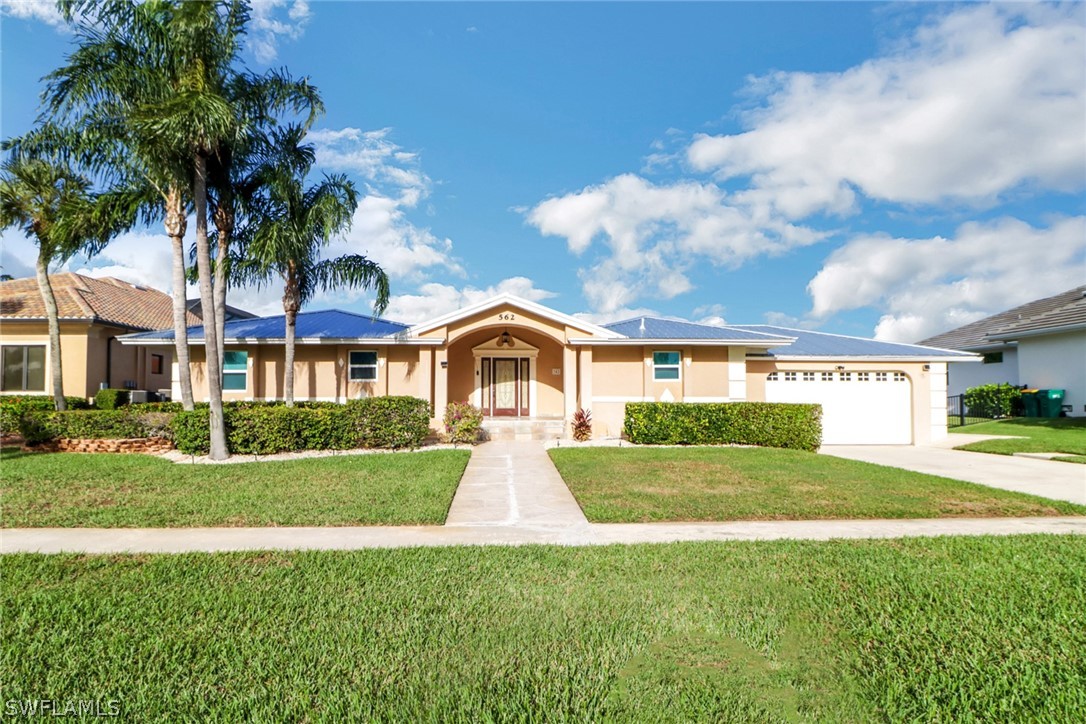 562 Goldcoast Ct Property Photo 4
