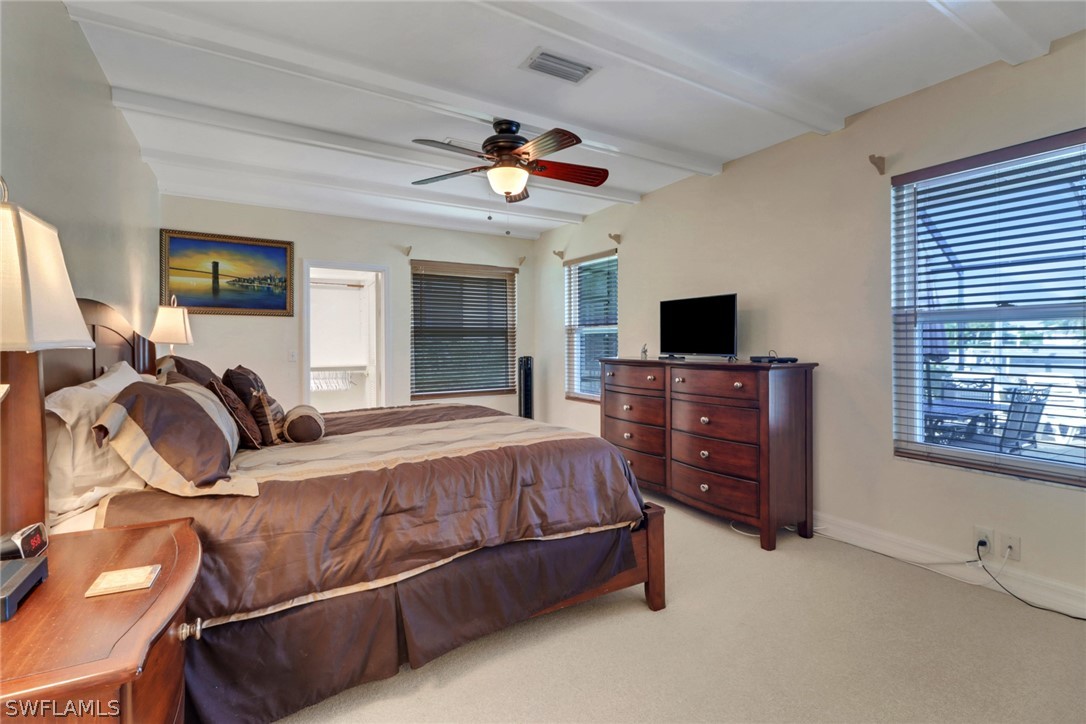 562 Goldcoast Ct Property Photo 11