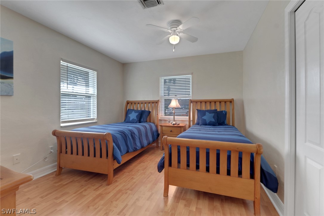 562 Goldcoast Ct Property Photo 14