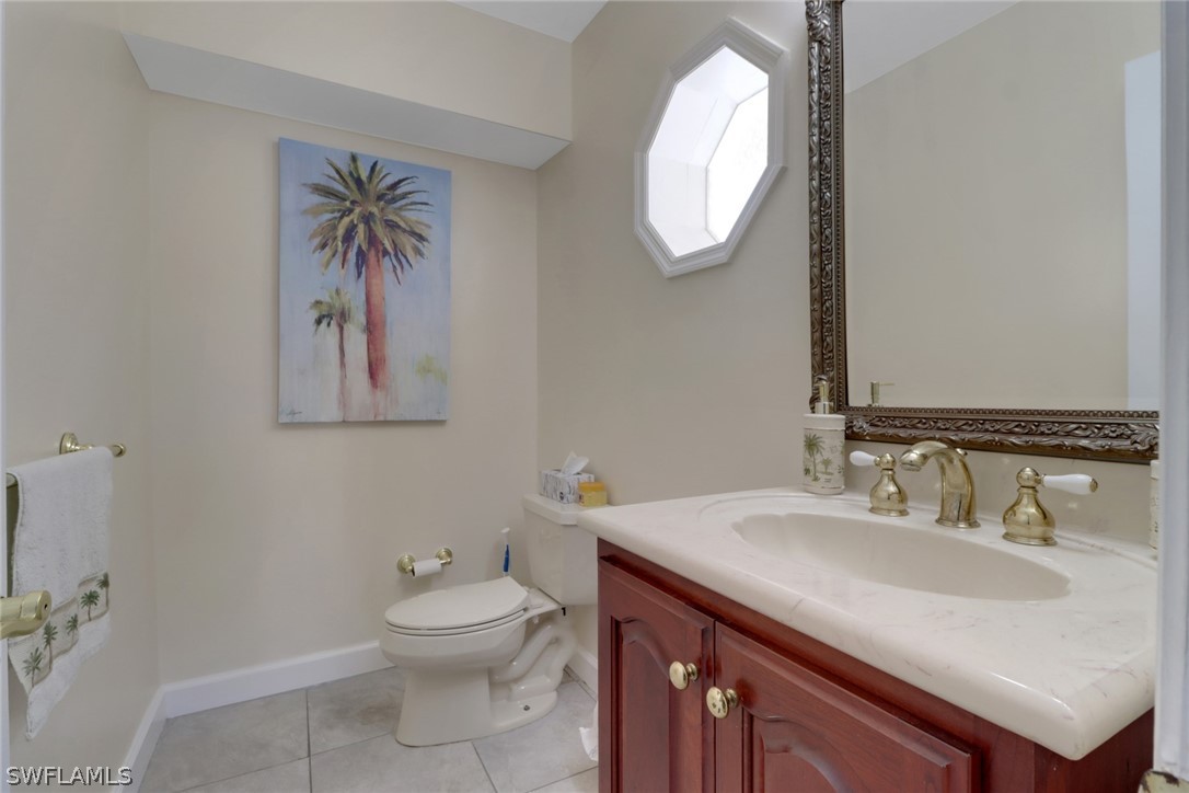 562 Goldcoast Ct Property Photo 17