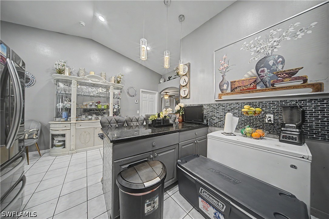 226007721 Property Photo 4
