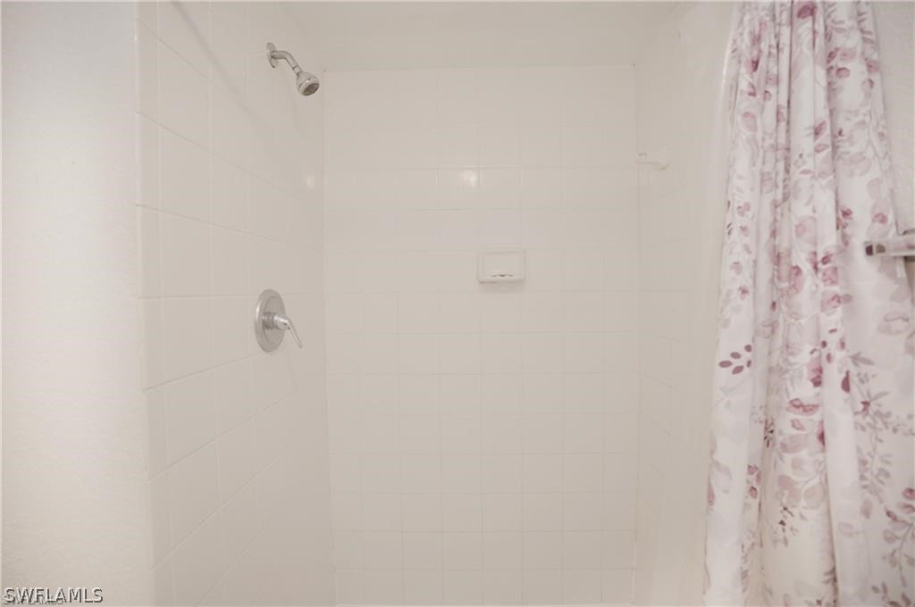 4635 Bayshore Dr P7 Property Photo 9