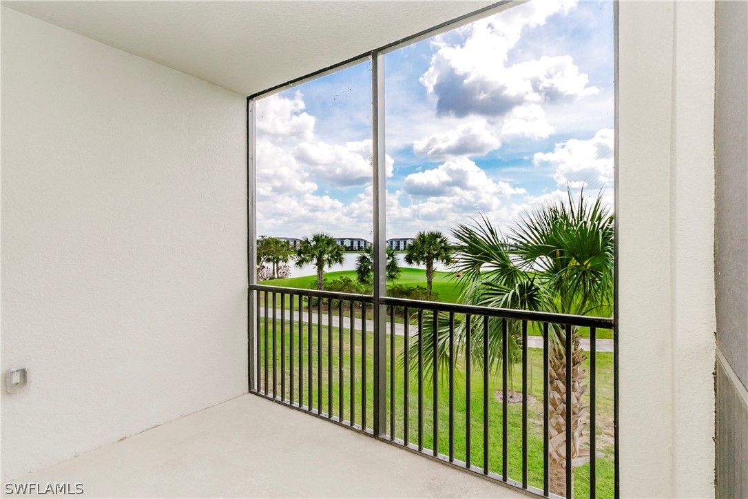 5527 Double Eagle Cir 3828 Property Photo 1