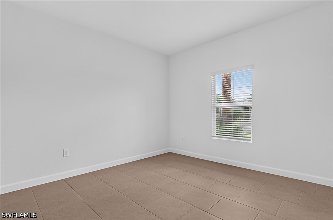 3904 Passion Vine Dr Property Photo 6