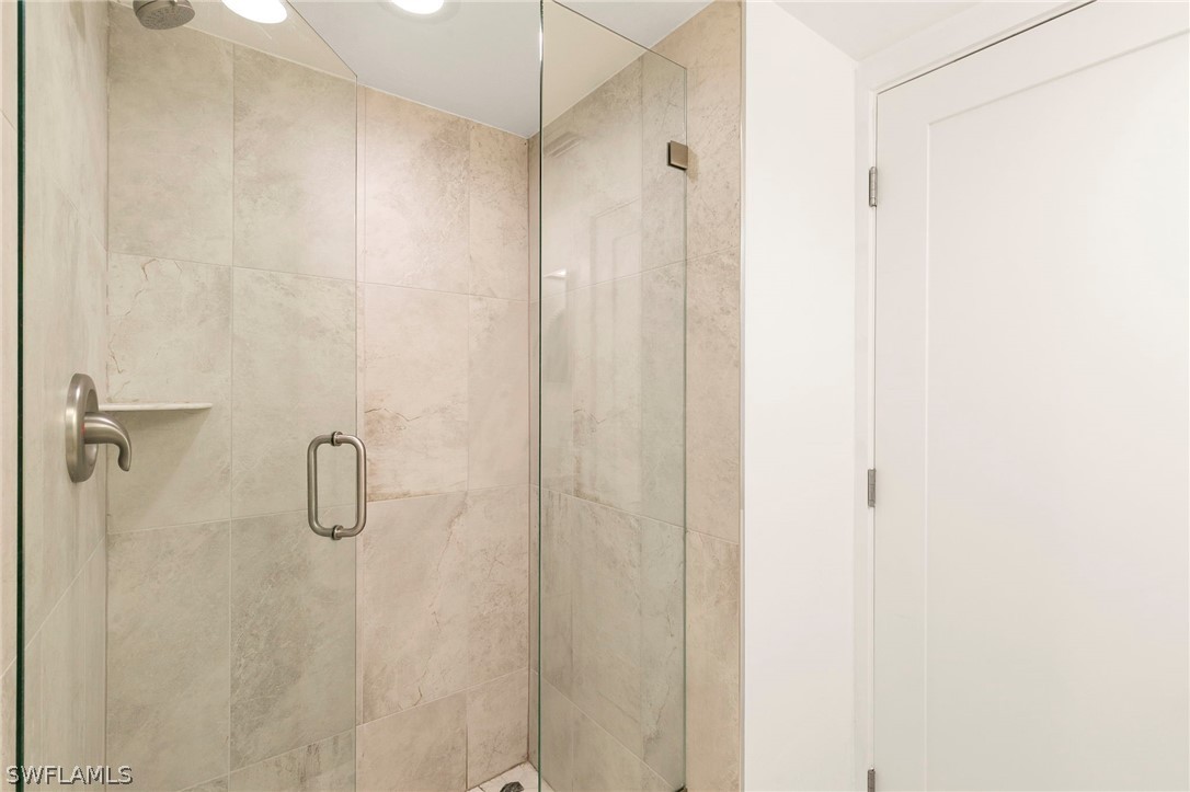 1215 Edington Pl O-1&2w Property Photo 14
