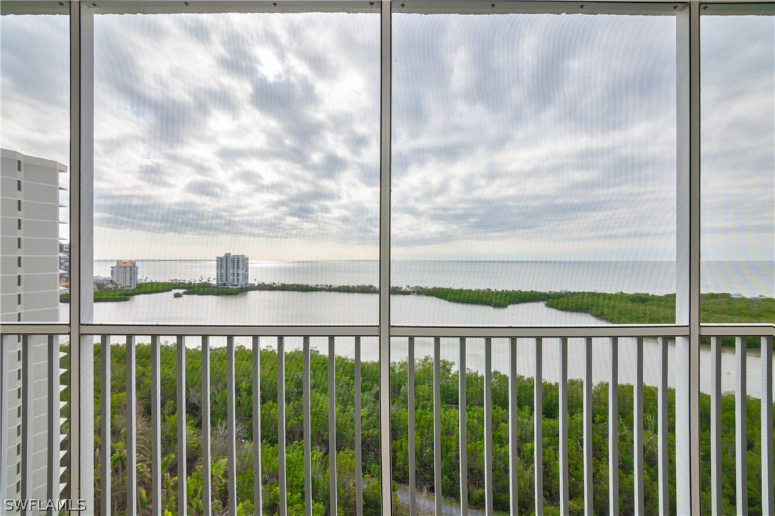 5550 Heron Point Dr 1804 Property Photo 19